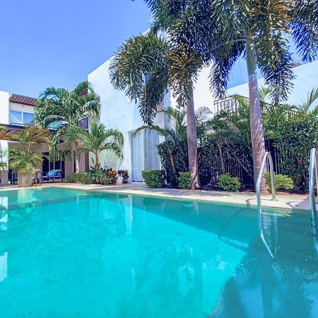 Villa Moderna Con Alberca, Gimnasio Y Cochera ميريدا المظهر الخارجي الصورة